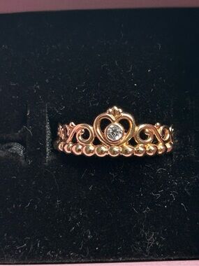 Pandora Princess Tiara Crown Ring
14k Rose gold-plated unique metal blend